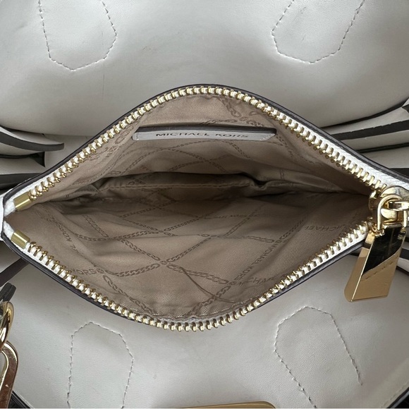 Michael Kors Mercer White Rainbow Trim Leather Accordion Crossbody Bag EUC - Picture 9 of 11